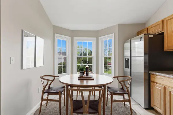1406 Pine Creek RD, Valparaiso, IN 46383