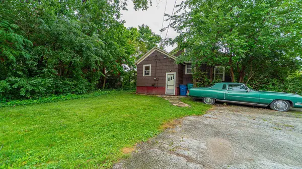 1025 Indiana AVE, La Porte, IN 46350