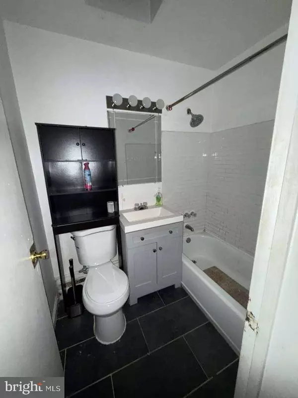 1316 EDGEWOOD AVE, Trenton, NJ 08618