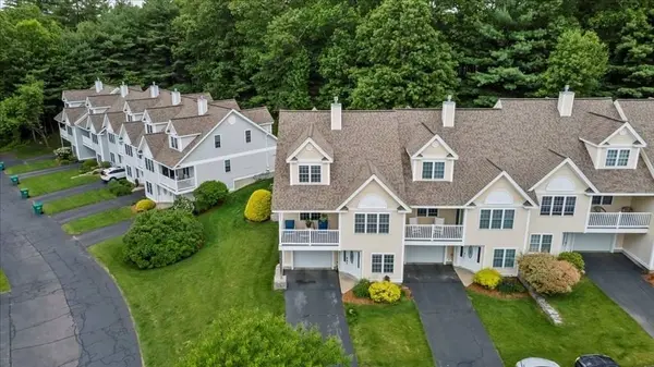 70 Carrington Ln #70, Uxbridge, MA 01569