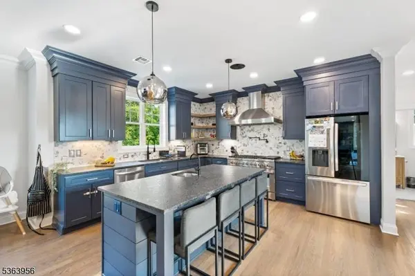 13 Williams Trl, Hopatcong Boro, NJ 07843