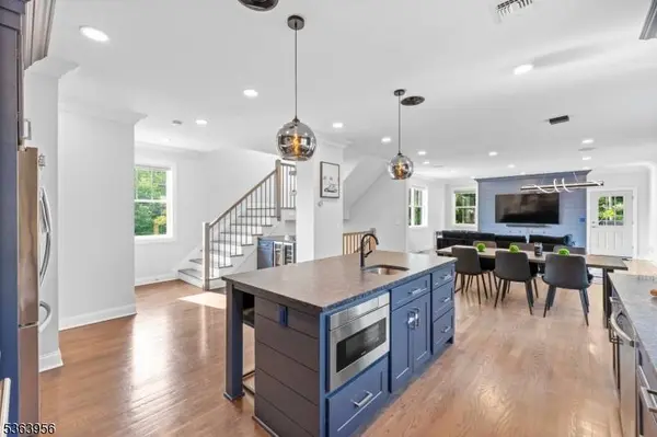 13 Williams Trl, Hopatcong Boro, NJ 07843