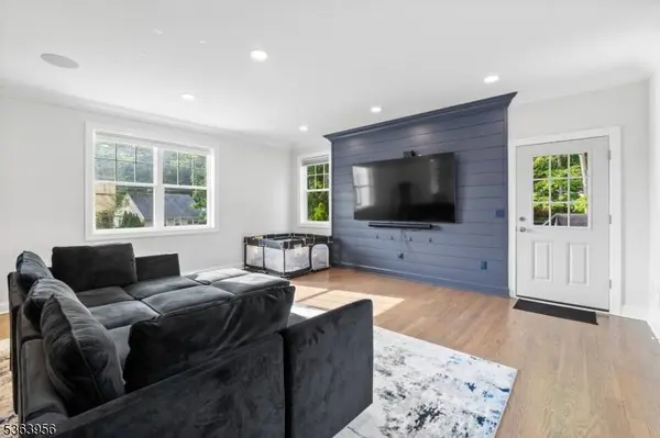 13 Williams Trl, Hopatcong Boro, NJ 07843