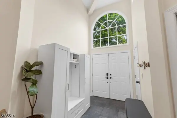 25 Fells Manor Rd, Caldwell Boro Twp., NJ 07006