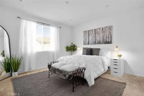 208 Parkview DR, Calimesa, CA 92320