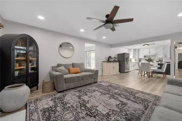 230 Phlox AVE, Redlands, CA 92373