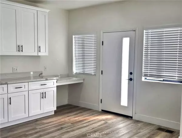 9325 Magnolia AVE #A, Riverside, CA 92503