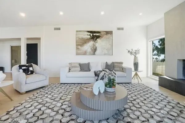 2717 N Mountain AVE, Claremont, CA 91711