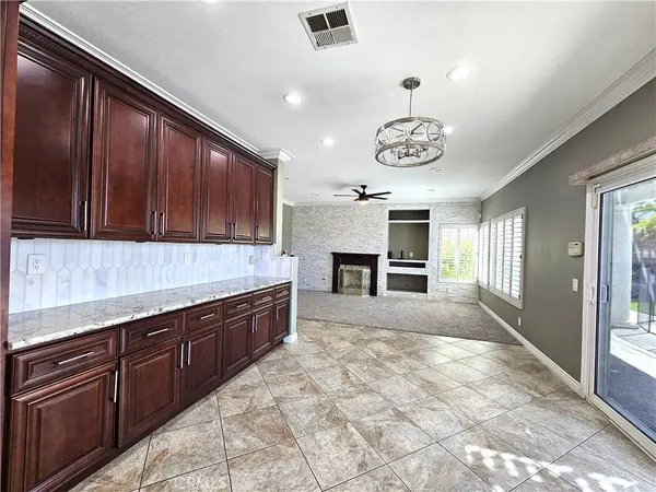 2938 S Buena Vista, Corona, CA 92882