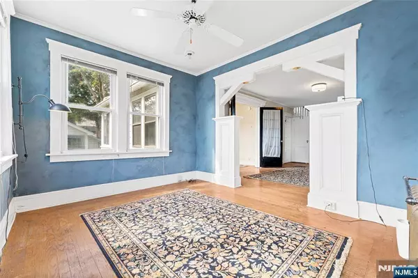 363 Kaplan AVE, Hackensack, NJ 07601