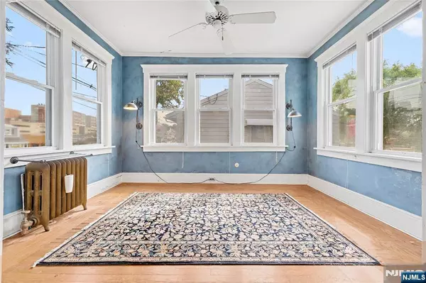 363 Kaplan AVE, Hackensack, NJ 07601