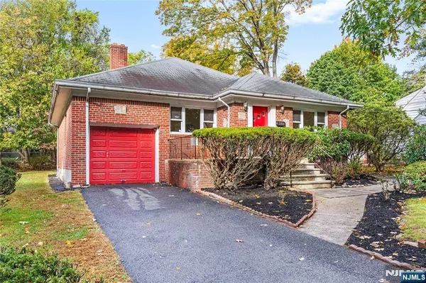 280 Knickerbocker RD, Closter, NJ 07624
