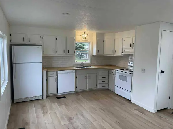 Parkland Estates #20, Raymond, AB T0k2S0