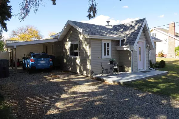 80N 100E, Raymond, AB T0K2S0