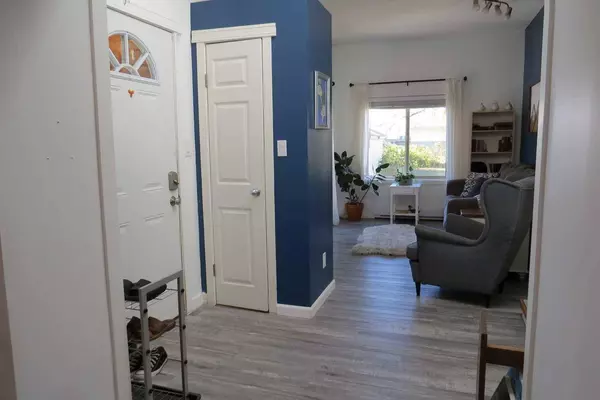 80N 100E, Raymond, AB T0K2S0