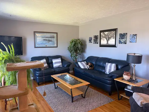 422 3rd Ave, Stirling, AB T0K2E0