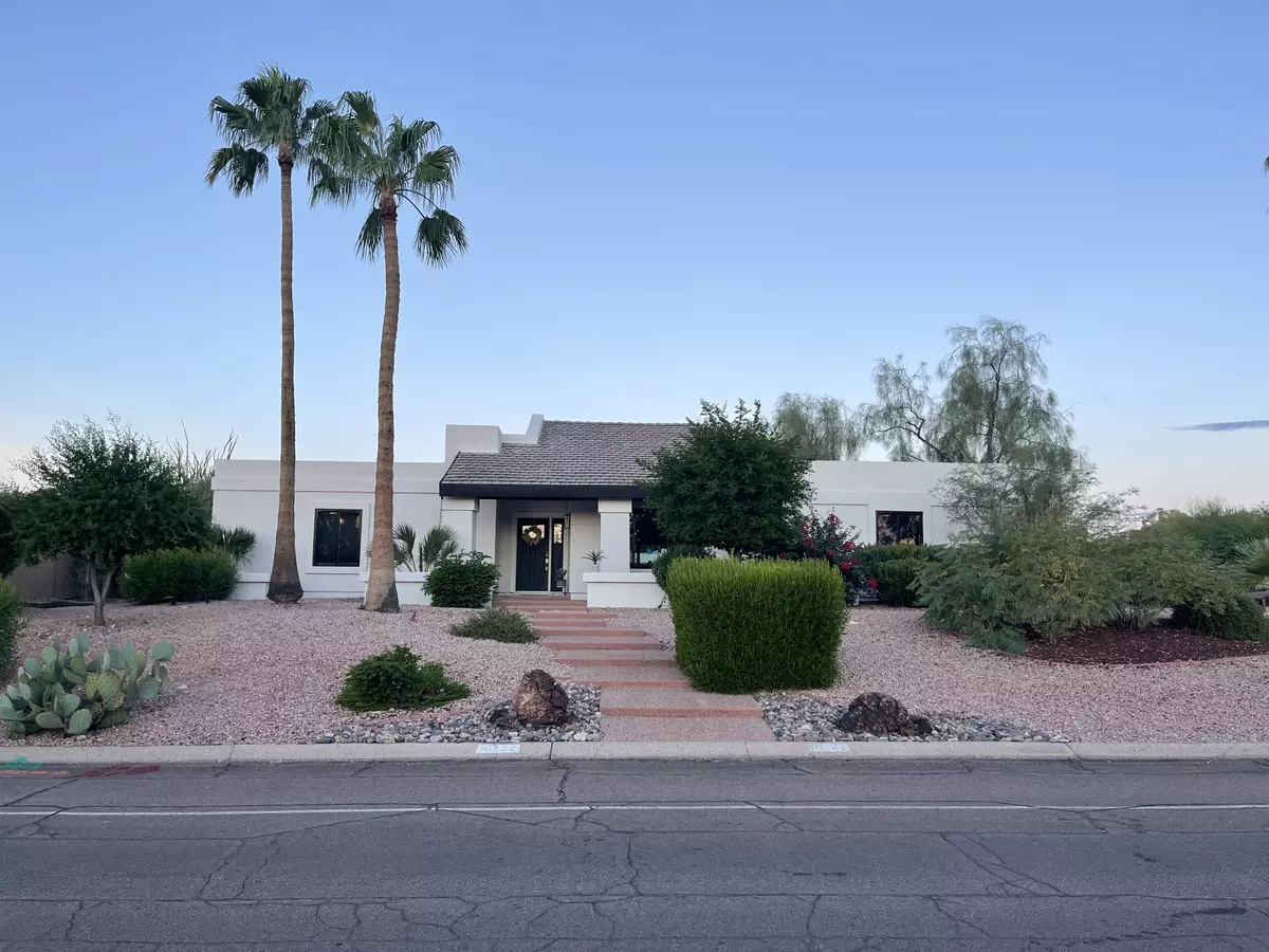 Fountain Hills, AZ 85268-1558,16222 N Boulder Dr