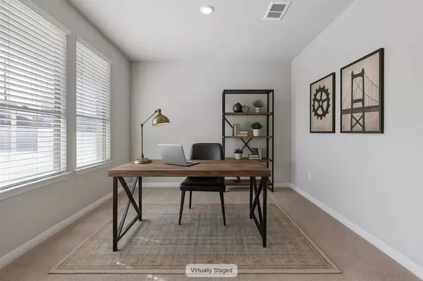 301 Greenway DR, Georgetown, TX 78628