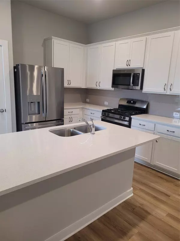 121 Tall Grass DR, Georgetown, TX 78628