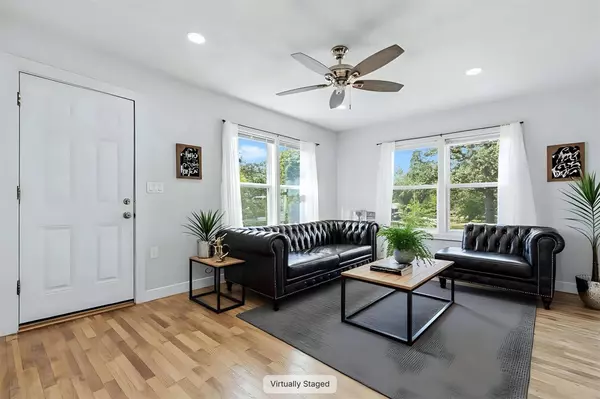 409 N Vandeveer ST, Burnet, TX 78611