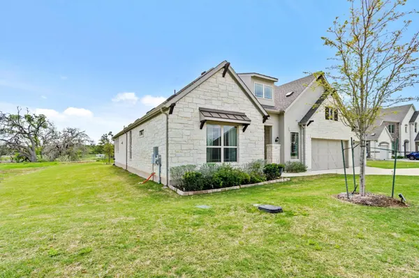 1412 Scenic Oaks DR, Georgetown, TX 78628