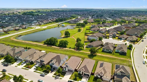 233 Glen Arbor DR, Liberty Hill, TX 78642