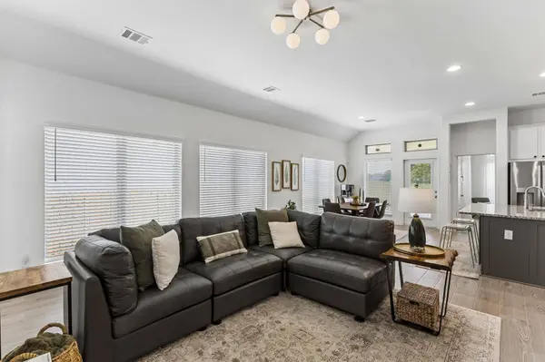 233 Glen Arbor DR, Liberty Hill, TX 78642