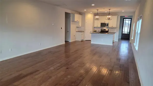 209 Winding Hollow LN, Georgetown, TX 78628