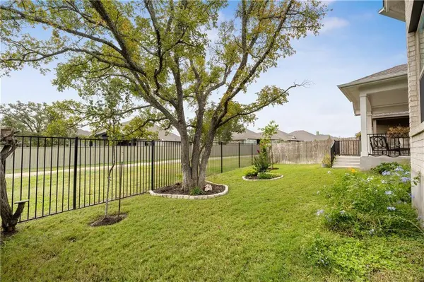 242 Krupp Ave, Liberty Hill, TX 78642