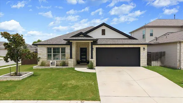 205 Bright Star LN, Georgetown, TX 78628