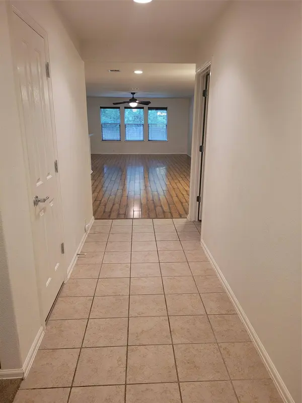 433 Moorhen CV, Leander, TX 78641