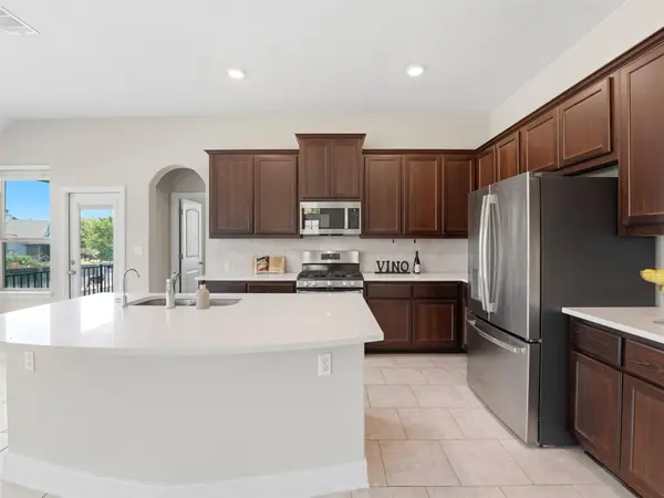 2132 Ringstaff RD, Leander, TX 78641