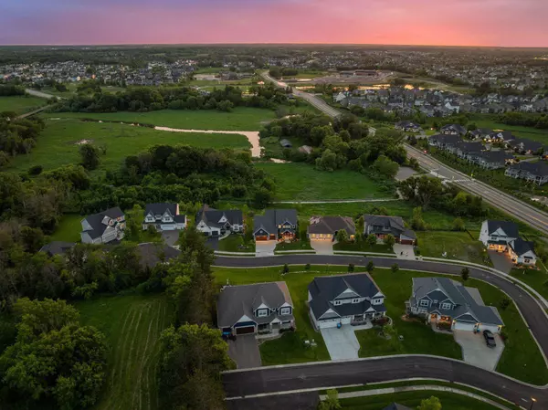 5865 Garland LN N, Plymouth, MN 55446