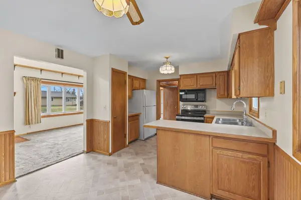 707 50 1/2 AVE NE, Minneapolis, MN 55421