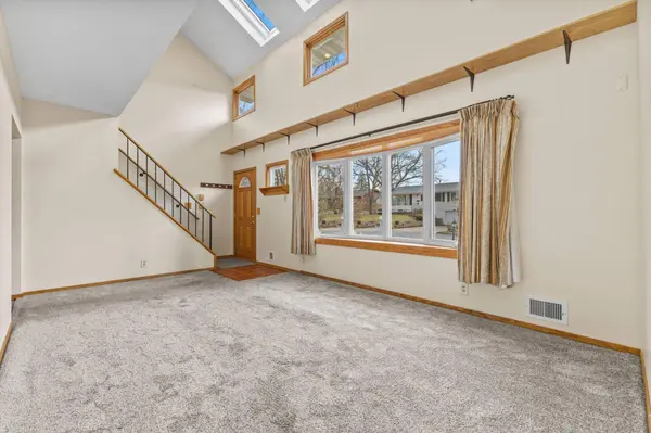 707 50 1/2 AVE NE, Minneapolis, MN 55421