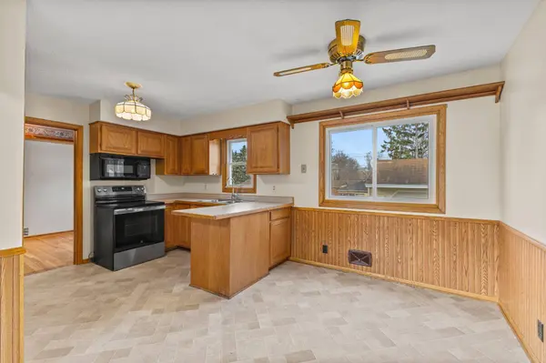 707 50 1/2 AVE NE, Minneapolis, MN 55421