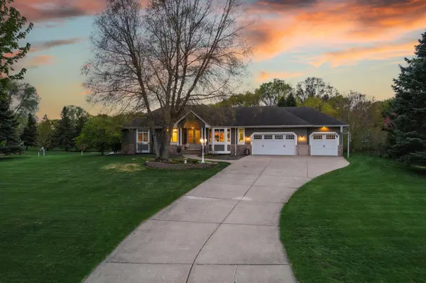 652 136th LN NE, Andover, MN 55304