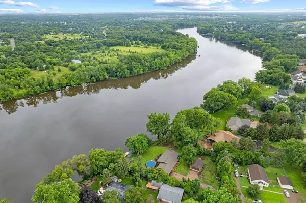 6328 Riverdale DR NW, Ramsey, MN 55303