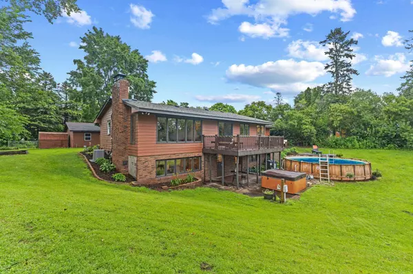 6328 Riverdale DR NW, Ramsey, MN 55303