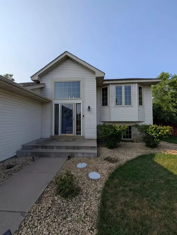 6700 153rd CT NW, Ramsey, MN 55303