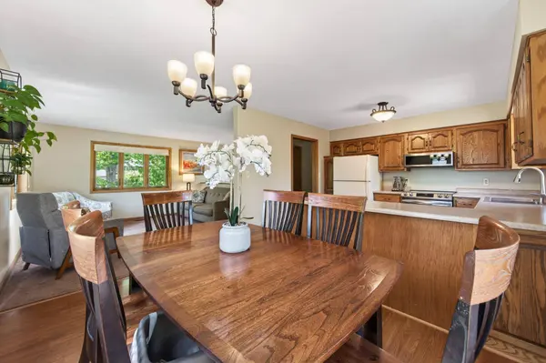 61 Quant CT S, Lakeland, MN 55043