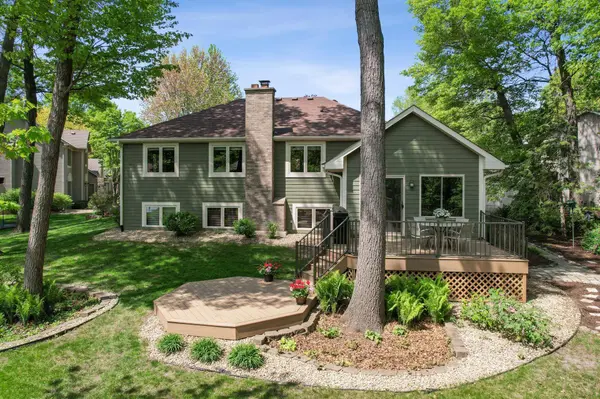 146 White Pine CIR, Lino Lakes, MN 55014