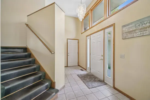 146 White Pine CIR, Lino Lakes, MN 55014