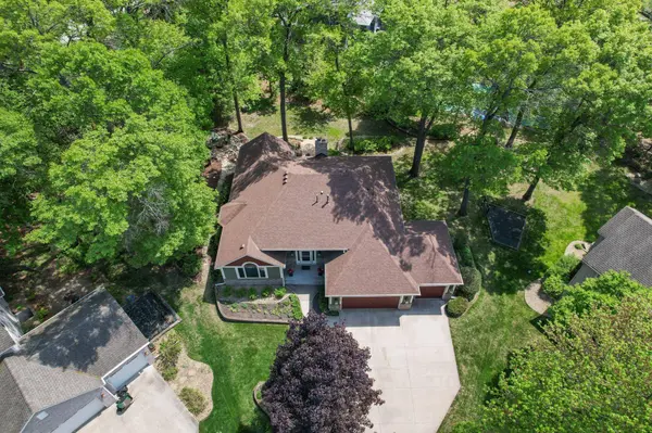 146 White Pine CIR, Lino Lakes, MN 55014