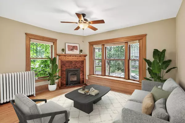 117 Mackubin ST #1, Saint Paul, MN 55102