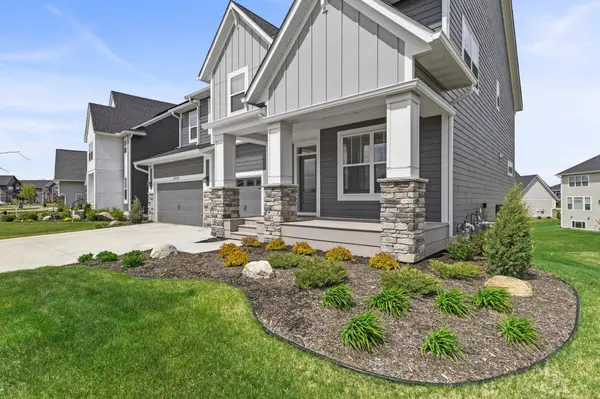 10122 Shadyview LN N, Maple Grove, MN 55311