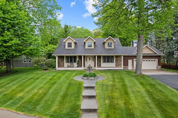 11305 Parkside TRL, Dayton, MN 55369