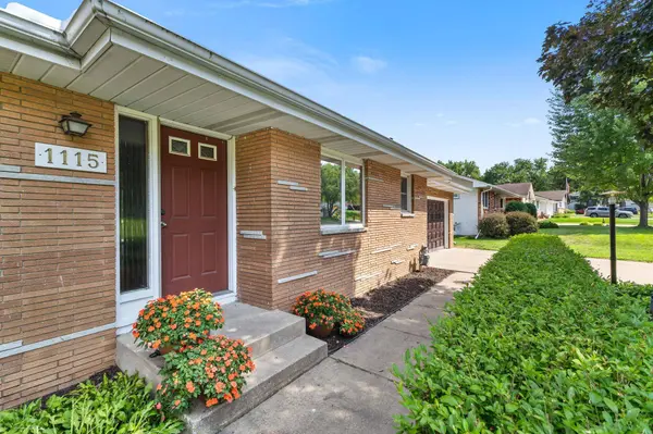 1115 Pike Lake DR, Saint Paul, MN 55112