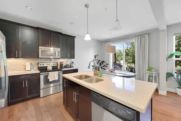 12563 Okinawa CIR NE #B, Minneapolis, MN 55449