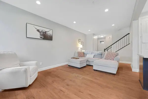 12563 Okinawa CIR NE #B, Minneapolis, MN 55449